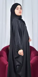 عباية ملكة شام