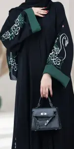 عباية ايسون