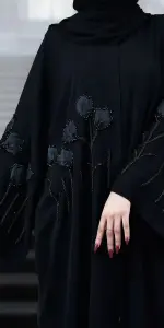 عباية ازهار تو اسود
