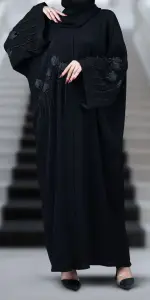 عباية ازهار تو اسود