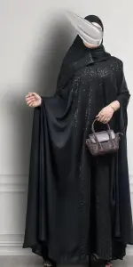 عباية ترانيم