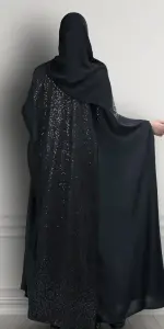 عباية ترانيم